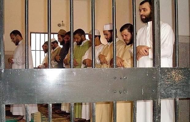 13 صفر 1415.. بعث الإمام برسالة إلى المعتقلين
