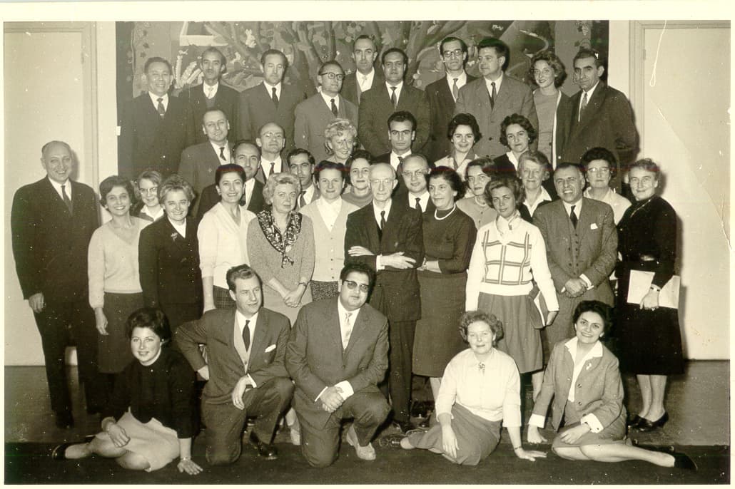 الإمام في زيارة مهنية لفرنسا سنة 1958