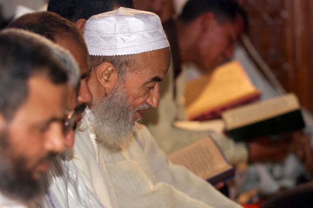 الإمام في صلاة الجمعة بالمسجد الأعظم بسلا